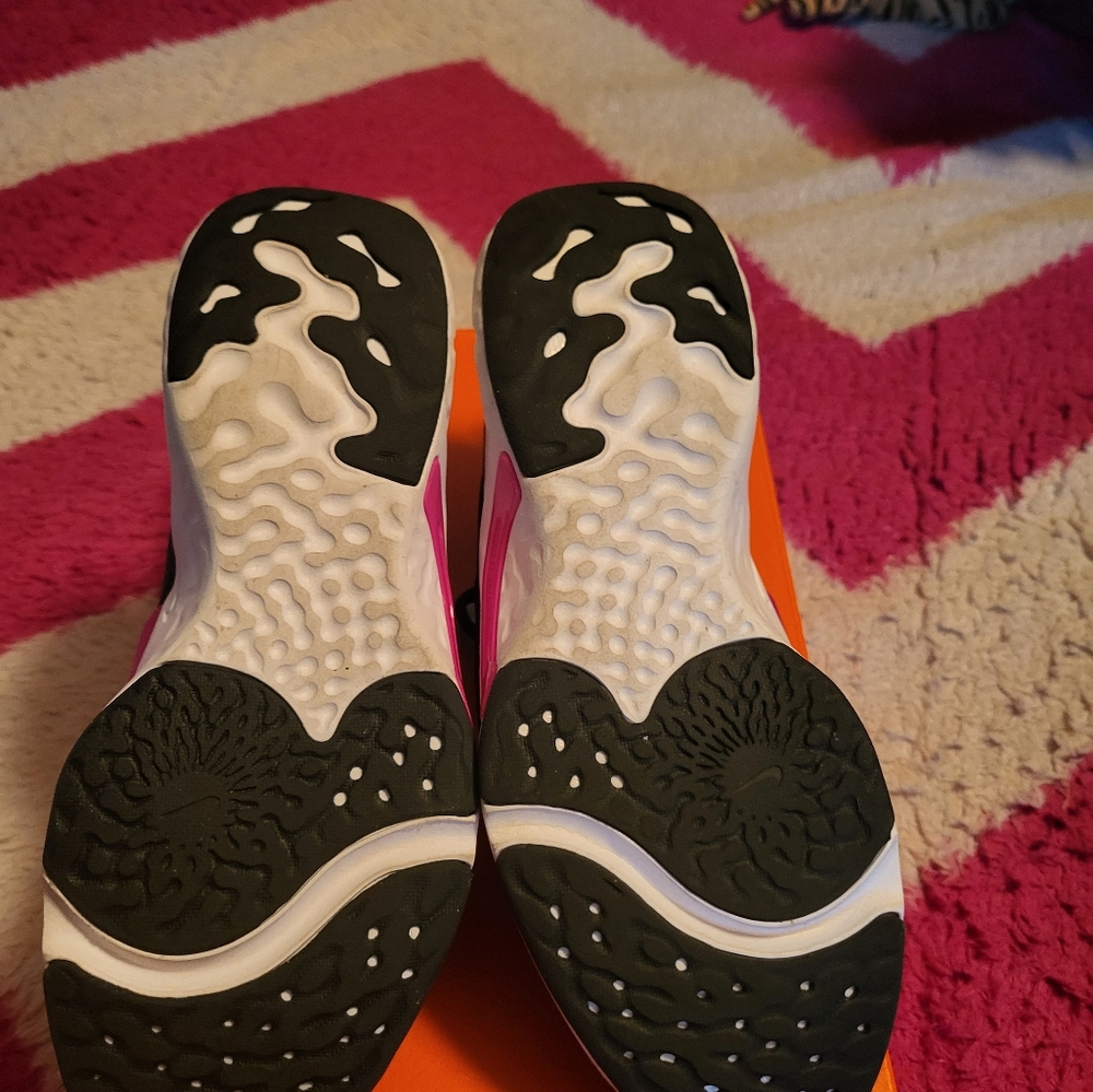 Womens Nike Tennis Shoes